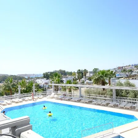 Phoenix Sun منتجع 4*